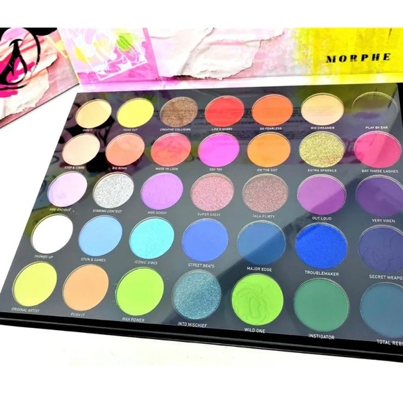 Morphe Disney Mickey & Friends Truth Be Bold Artistry Palette - Picture 2 of 4